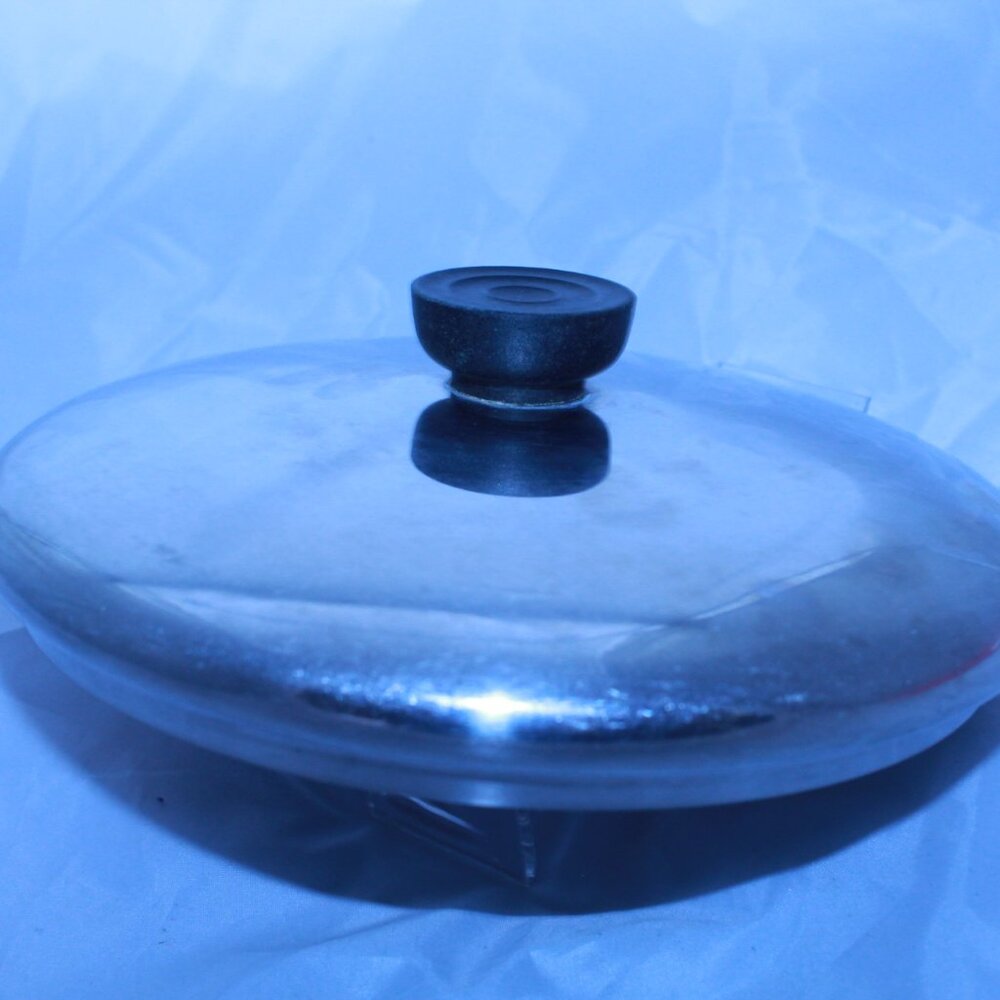 Revere Ware Lid - Replacement Lid Only - Fits 8" Skillet & Pot - 7 3/4" Inner - Picture 3 of 8